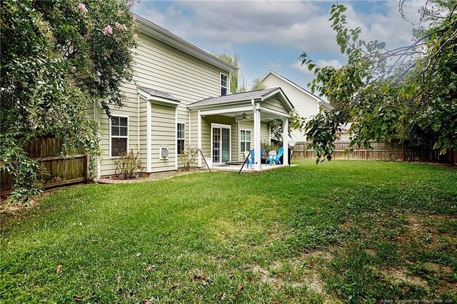 Building Photo - 1726 Bluffside Dr