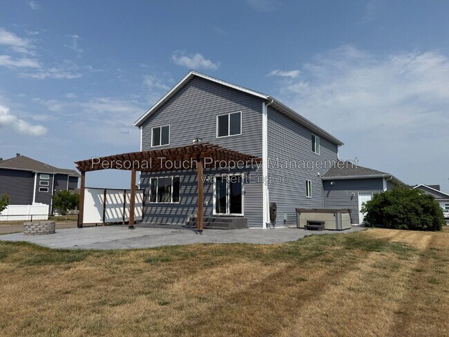 Building Photo - 2009 42nd St S