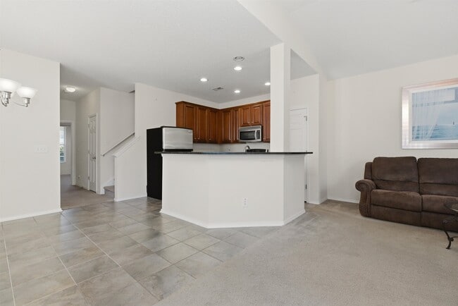 Building Photo - 320 Kiskadee Loop