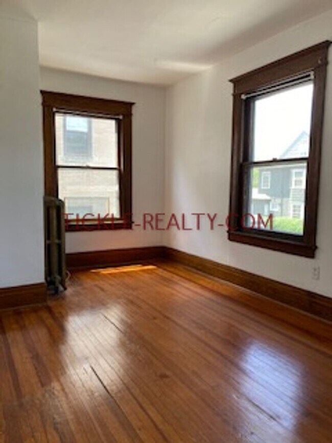 Building Photo - 18-22 Wilmer St