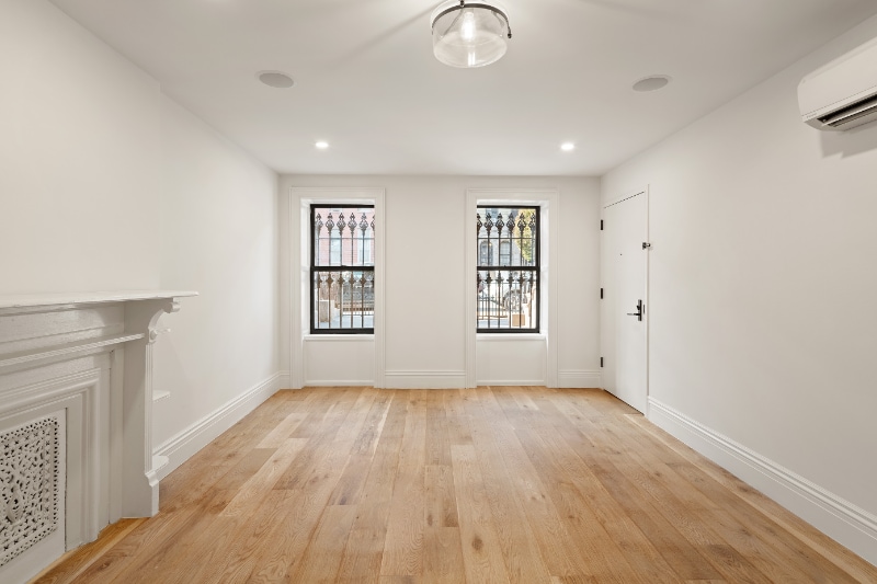 Building Photo - 398 Putnam Ave
