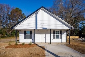 Building Photo - 113 Jasper St