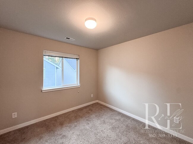 Building Photo - Effortless Elegance in Caldart Heights, Poulsbo