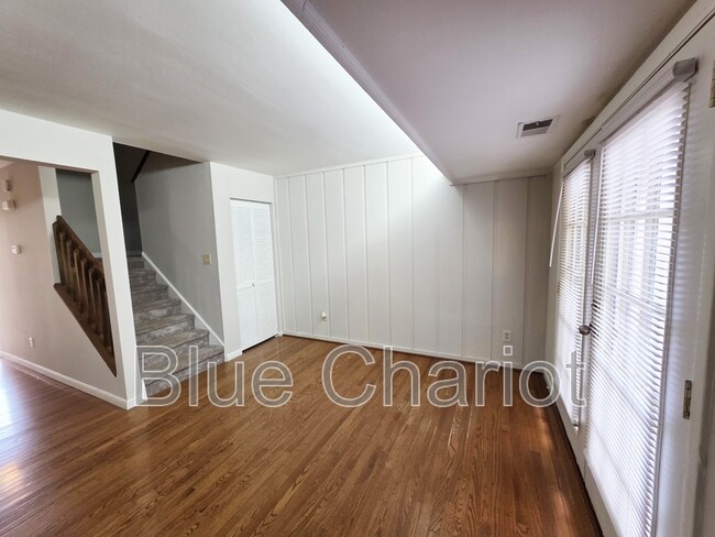 Building Photo - 3775 Guess Rd