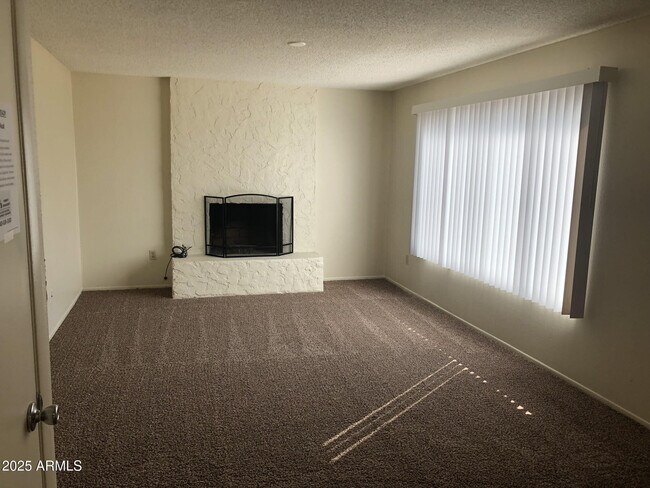 Building Photo - 26 E Duke Dr