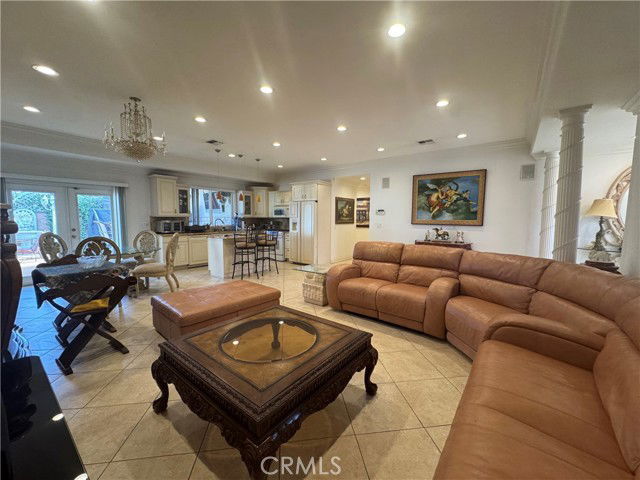 Building Photo - 5092 Chimineas Ave