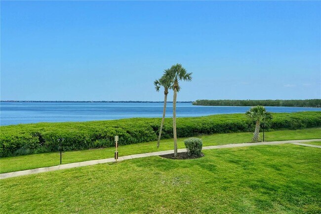 Building Photo - 4800 Gulf of Mexico Dr