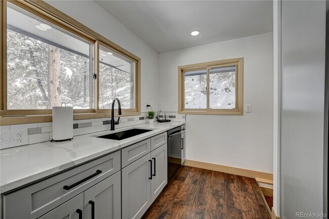 Building Photo - GORGEOUS HOME IN COAL CREEK CANYON ON 4.85 ACRES! RENT, BUY, OR RENT TO OWN!