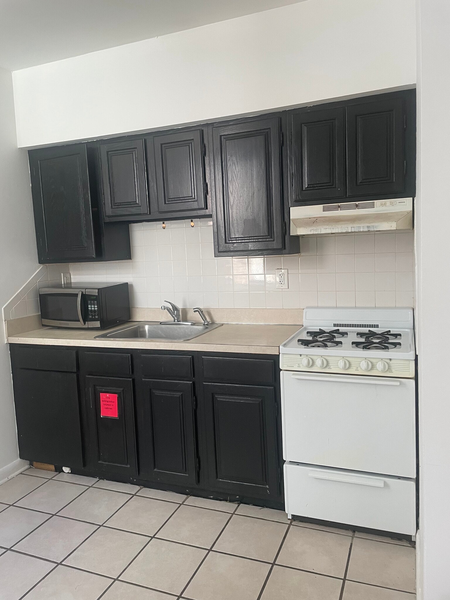 2150 N Carlisle Apt 2 - Kitchen - 2148 N Carlisle St