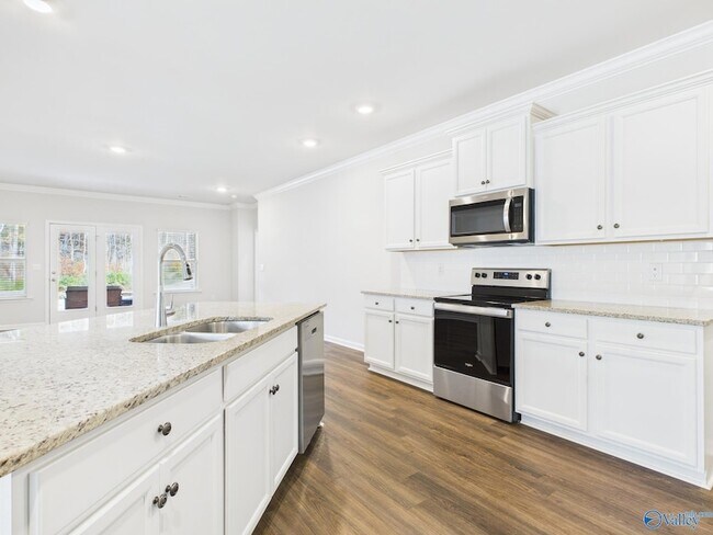 Building Photo - 157 High Leaf Dr