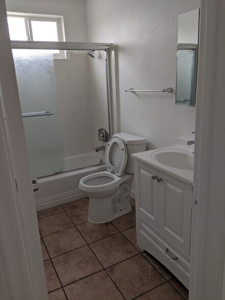 bathroom #2 - 8843 Alcott St