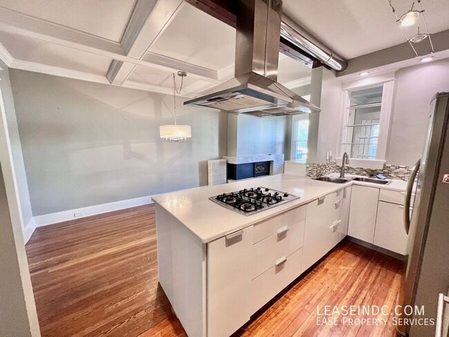 Building Photo - 5022 5th St NW