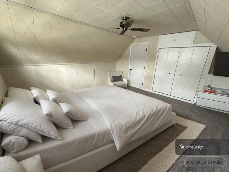 Building Photo - 1772 Hanover St