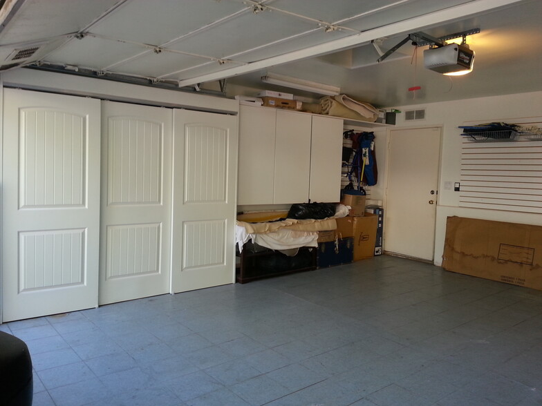Garage storage - 1005 Calle Dorthia