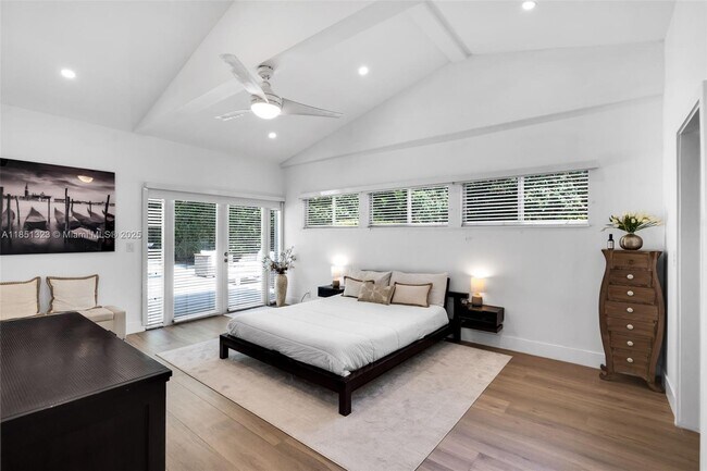 Building Photo - 12700 SW 80th Ave