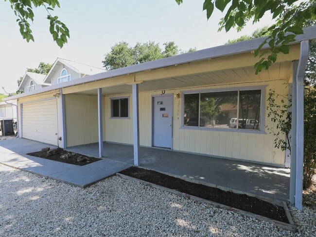 Building Photo - 15190 Highlands Harbor Dr