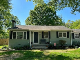 Building Photo - 8008 Chapman St