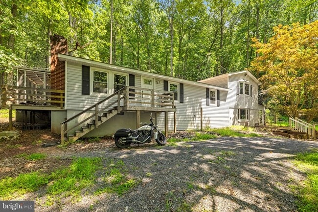 Building Photo - 247 Marsden Hts Rd