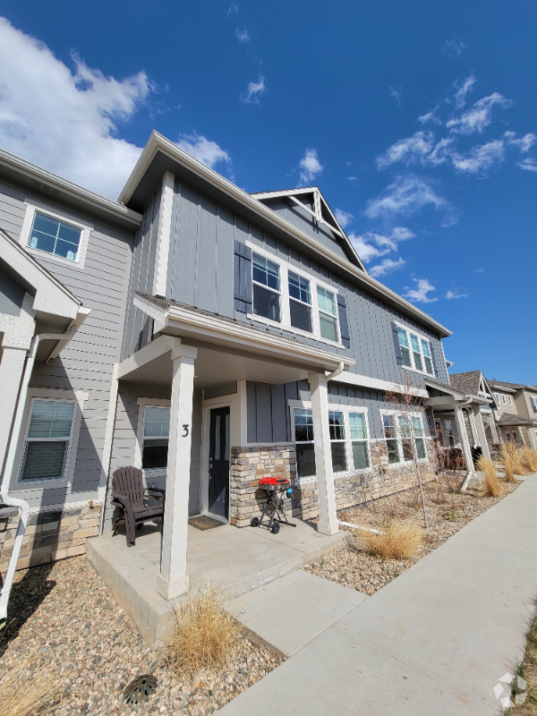 Building Photo - 3039 Upland Dr