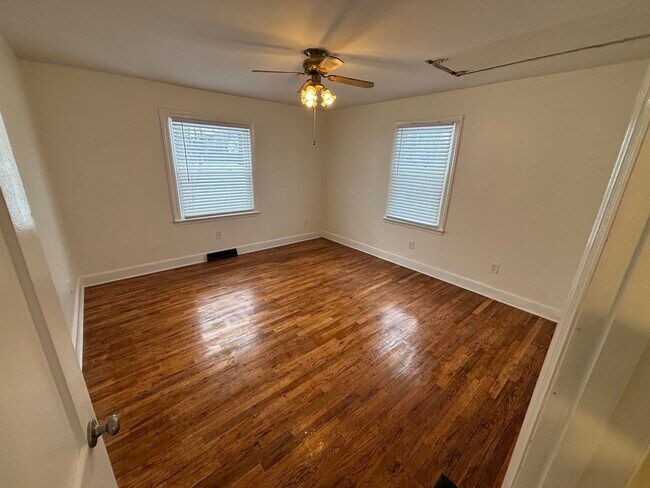 Building Photo - 210 Boston Dr