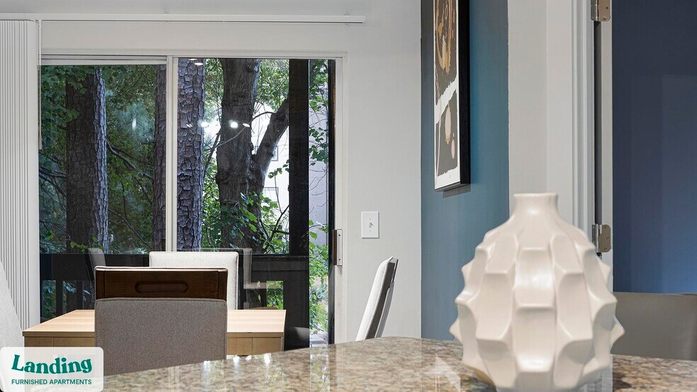 Building Photo - 2000 E Lake Pkwy