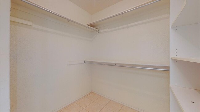 Building Photo - 918 Summer Trail