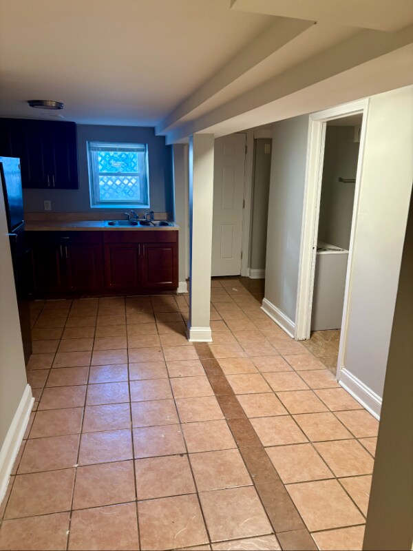 Building Photo - 7249 S Ridgeland Ave