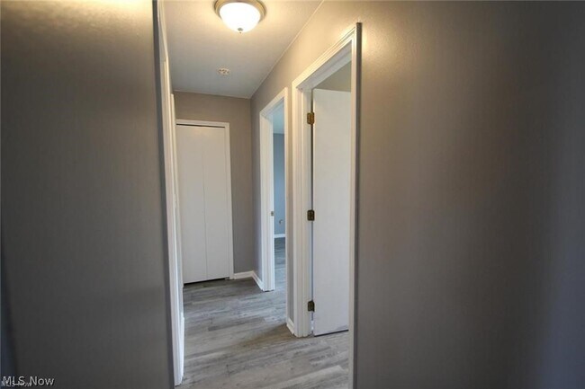 Building Photo - 300 Northland Dr