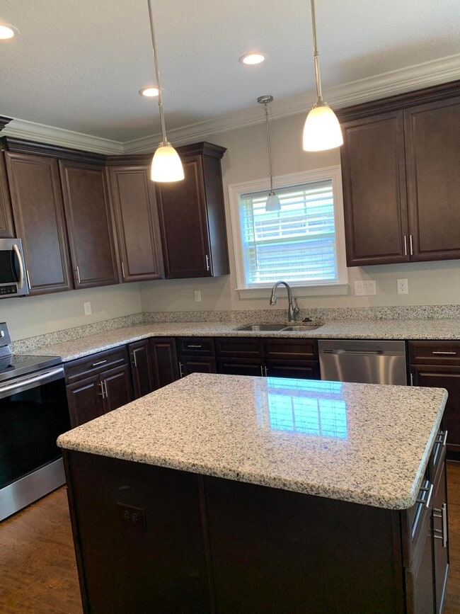 Building Photo - 2551 Tree Feather Ct