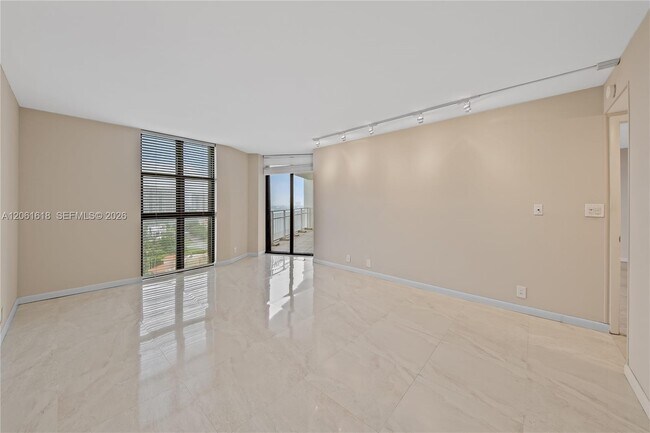 Building Photo - 4000 Towerside Terrace