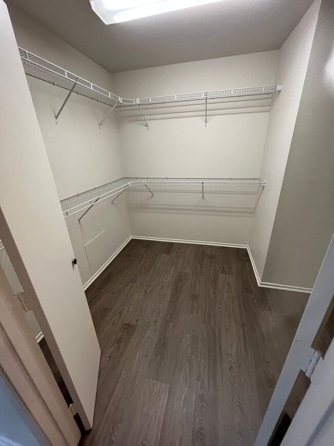 Building Photo - Single Family Home