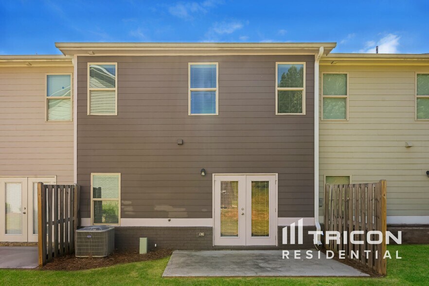 Building Photo - 528 Trickum Hill Dr