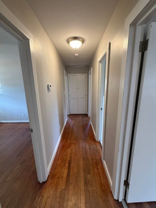 Building Photo - 61 Loganberry Cir