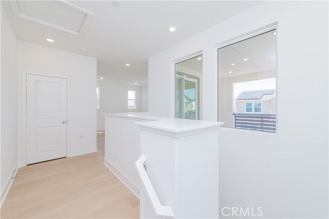 Building Photo - 446 Lobata