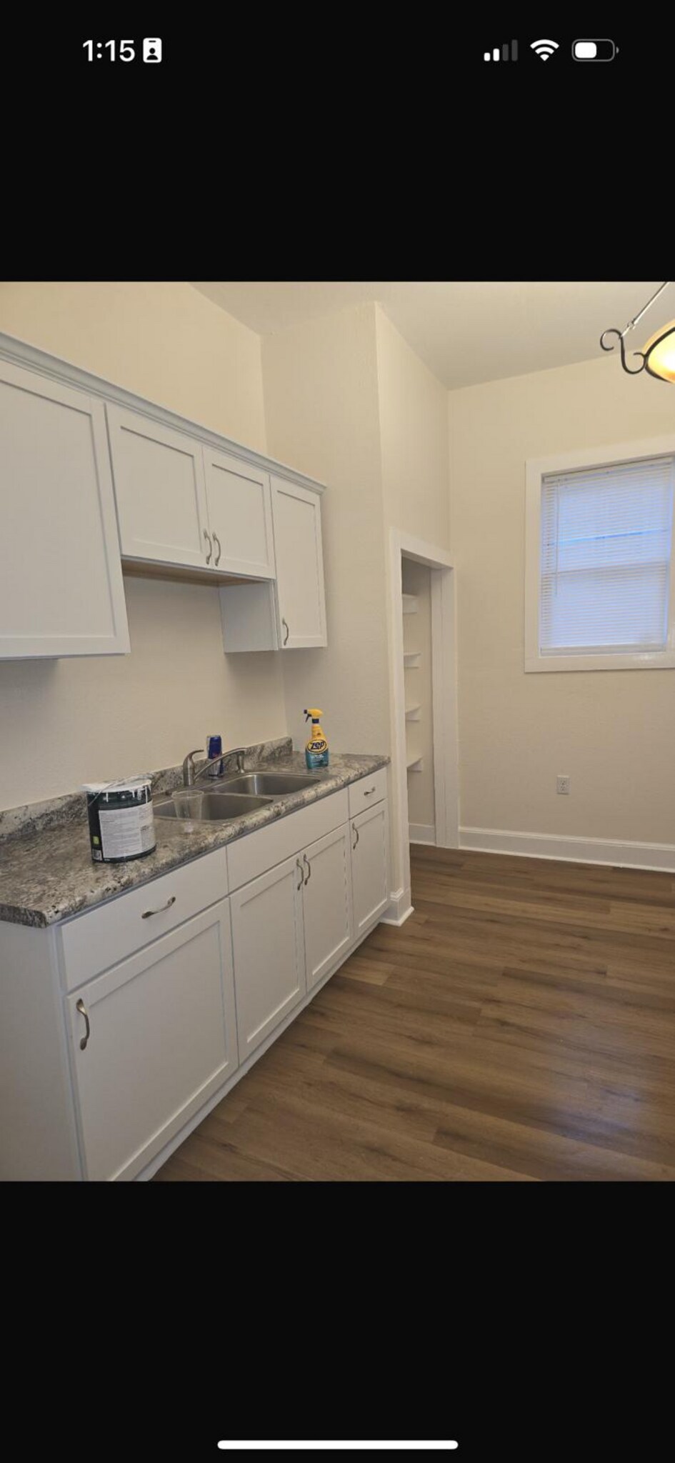 New Kitchen Cabinets and Countertops - 217 W Mitchell St