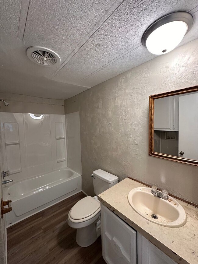 Building Photo - South Bossier 2 Bedroom 2 Bathroom