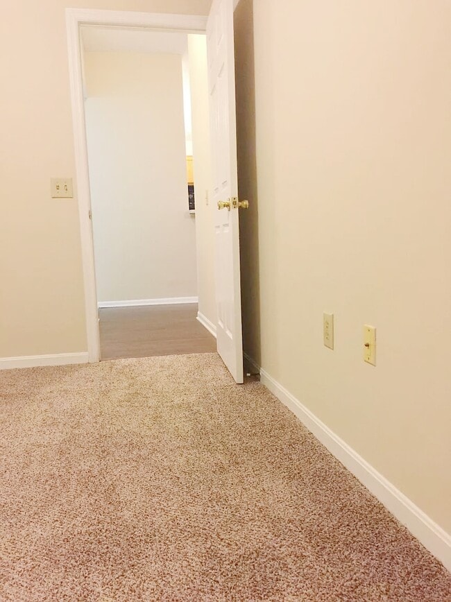 Building Photo - 2317 Vicente Ct