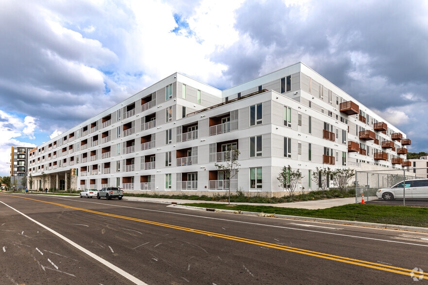 Primary Photo - Esox House Apartments