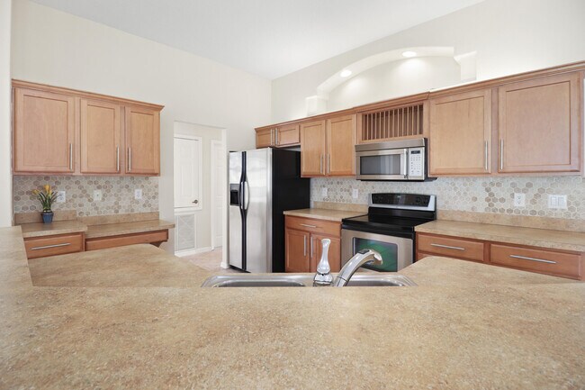 Building Photo - 5651 NW North Crisona Cir