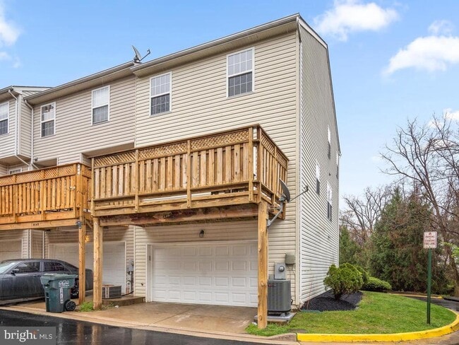 Building Photo - 14151 Gabrielle Way