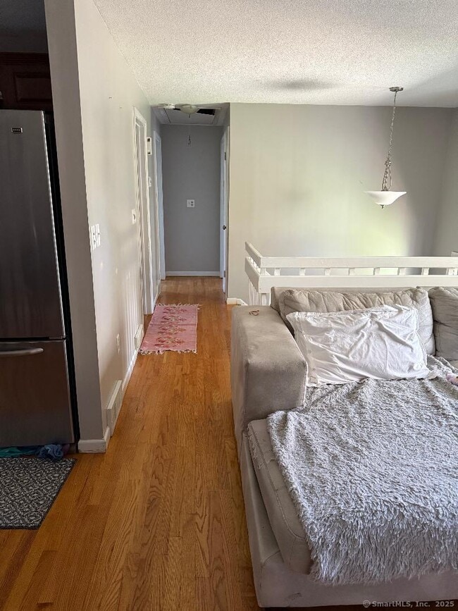 Building Photo - 65 Hitchcock Dr