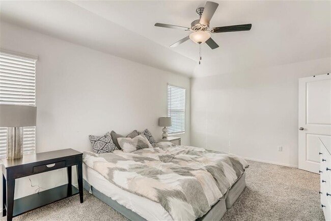 Building Photo - 3901 Fort Collins Way