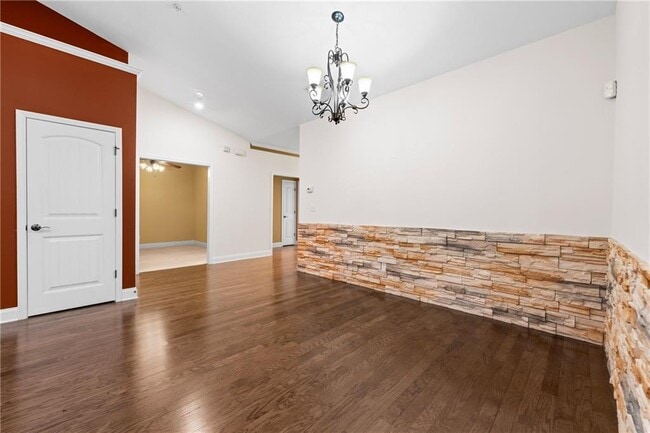 Building Photo - 2335 Callaway Ct