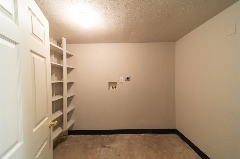 Building Photo - 480 E 200 N