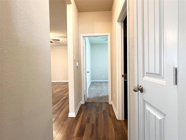 Building Photo - 104 Lassy Cove