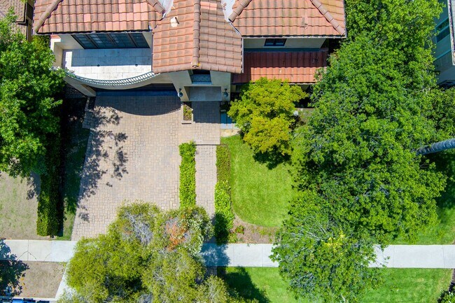 Building Photo - GORGEOUS 7 BED 6.5 BATH FOR LEASE IN BEVER...
