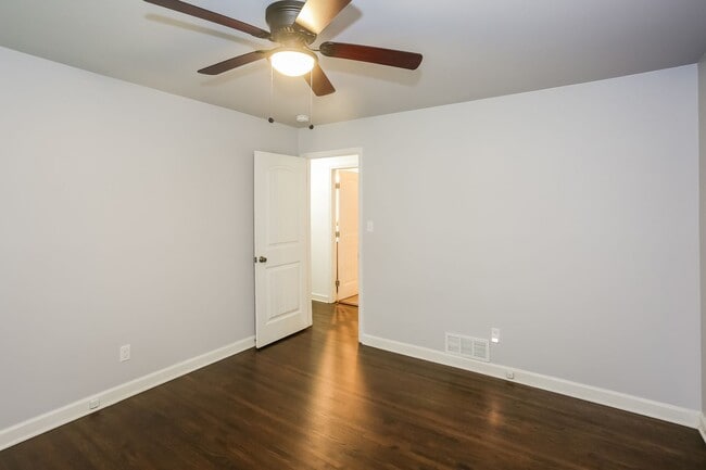 Building Photo - Beautiful 3 Bedroom single family home in ...