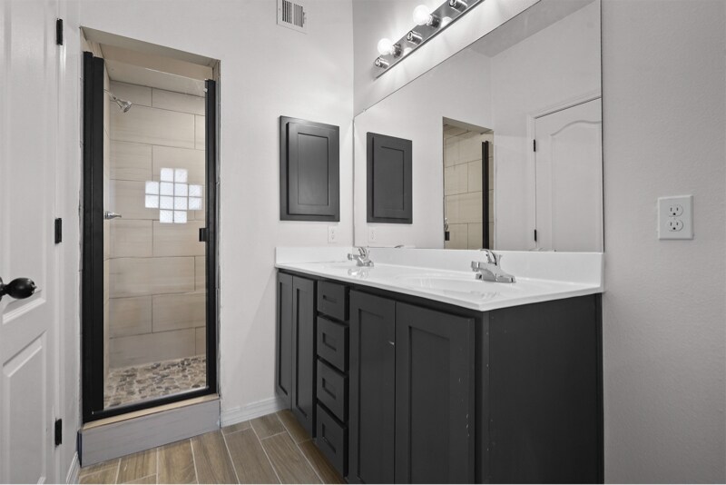 Building Photo - 629 Paseo Modesto Dr