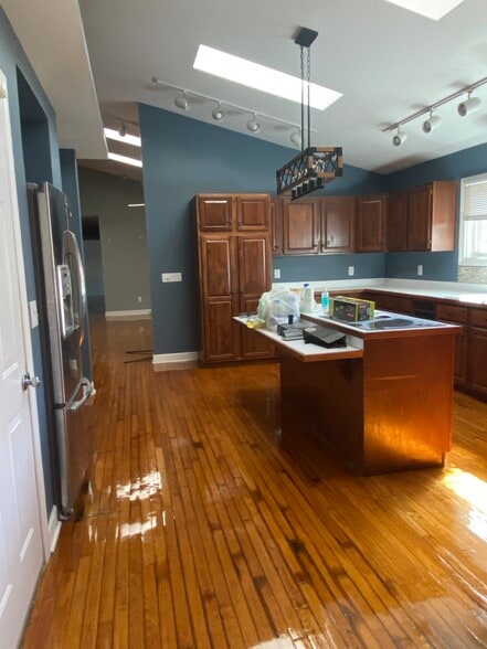 Kitchen island with breakfast nook - 1229 Clemson Rd
