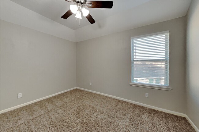 Building Photo - 20602 Birch Rain Ct